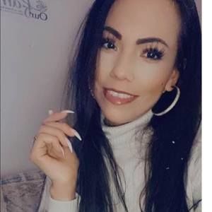 Meet your Posher, Beverly